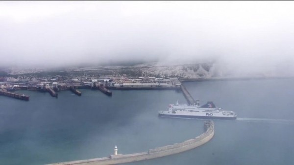 
Bank of England rate-setter eyes cut on 'slow puncture' Brexit
