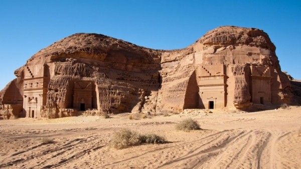 
Saudi Arabia to open its doors to foreign tourists for the first time
