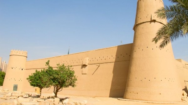 
Saudi Arabia to open its doors to foreign tourists for the first time
