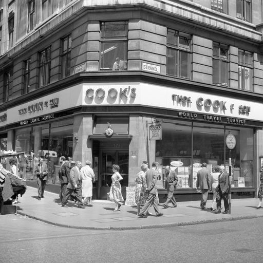 Thomas Cook collapse: Holidaymakers' return to take two weeks
 
Thomas Cook collapse: Holidaymakers' return to take two weeks