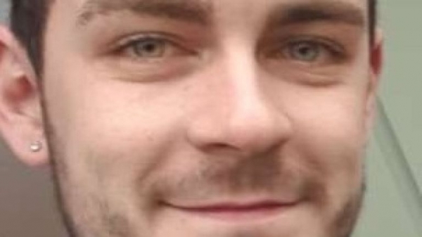 Essex lorry deaths: Maurice Robinson charged with 39 counts of manslaughter
 
Essex lorry deaths: Maurice Robinson charged with 39 counts of manslaughter