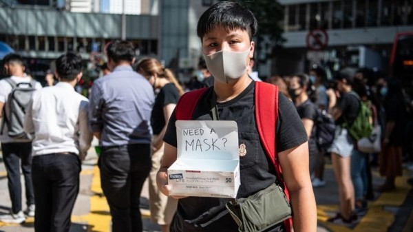 Hong Kong: Boy shot as protesters ignore face mask ban on another night of violence
 
Hong Kong: Boy shot as protesters ignore face mask ban on another night of violence
