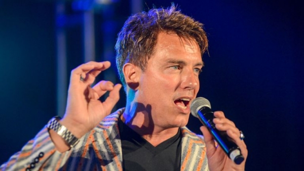 
John Barrowman rushed to hospital with severe neck injury
