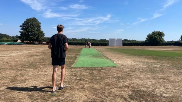 Hampshire residents feeling brunt of tinder-dry heatwave conditions