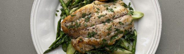 One-Skillet Fish with Asparagus and Green Onions | Rachael Ray