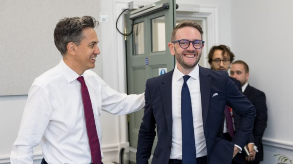 Government 'will not carpet countryside with windfarms and pylons', new clean power chief promises Government 'will not carpet countryside with windfarms and pylons', new clean power chief promises