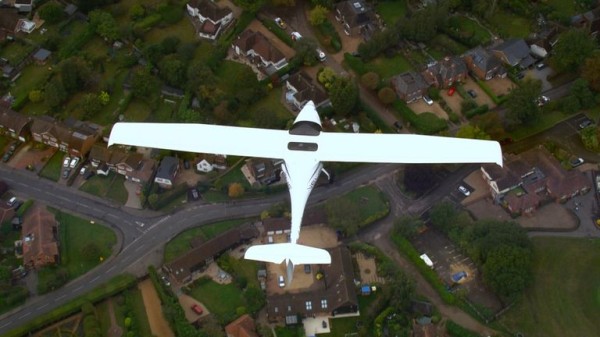 Inside the UK's first fossil fuel free flying school Inside the UK's first fossil fuel free flying school