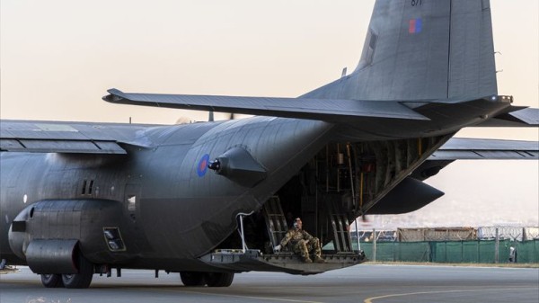 'Leave immediately,' Starmer tells Britons in Lebanon - as UK troops sent to Cyprus to prepare for possible evacuation