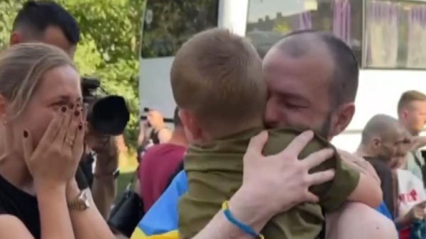 Ukraine and Russia exchange more than 200 prisoners of war Ukraine and Russia exchange more than 200 prisoners of war