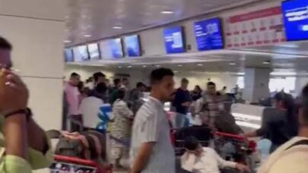 'Worst' airlines for customer service named by consumer group - but firms say survey is 'misleading' 'Worst' airlines for customer service named by consumer group - but firms say survey is 'misleading'