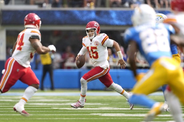 Are the Commanders Super Bowl contenders with star rookie QB? Will injuries catch up with the Chiefs? NFL Week 4 takeaways
 
Are the Commanders Super Bowl contenders with star rookie QB? Will injuries catch up with the Chiefs? NFL Week 4 takeaways