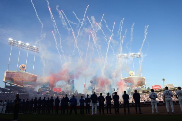 Los Angeles Dodgers survive late comeback attempt by New York Yankees to take 2-0 lead in World Series
 
Los Angeles Dodgers survive late comeback attempt by New York Yankees to take 2-0 lead in World Series
