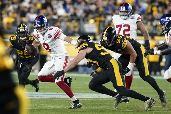 
Late interception seals hard-fought Pittsburgh Steelers victory over New York Giants on Monday Night Football
