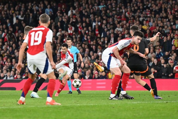 Arsenal bounces back from shock defeat with hard-fought Champions League win over Shakhtar Donetsk
 
Arsenal bounces back from shock defeat with hard-fought Champions League win over Shakhtar Donetsk