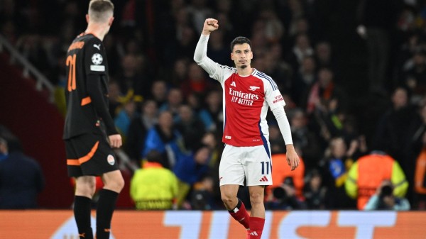 Arsenal bounces back from shock defeat with hard-fought Champions League win over Shakhtar Donetsk
 
Arsenal bounces back from shock defeat with hard-fought Champions League win over Shakhtar Donetsk
