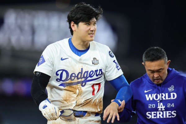 Dodgers star Shohei Ohtani expected to play in World Series Game 3 despite shoulder injury
 
Dodgers star Shohei Ohtani expected to play in World Series Game 3 despite shoulder injury