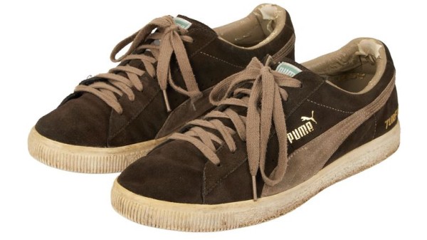 Banksy prints, notes, and burner phones: The anonymous artist's former agent is saying goodbye to his archive Banksy prints, notes, and burner phones: The anonymous artist's former agent is saying goodbye to his archive