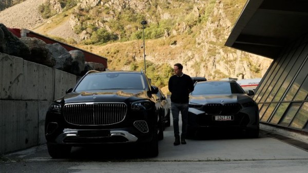 'Criminal activity' blamed for new UK cars entering sanctioned Russia 'Criminal activity' blamed for new UK cars entering sanctioned Russia