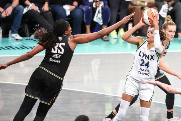 Napheesa Collier and the Minnesota Lynx stun New York Liberty in overtime to take Game 1 of WNBA Finals
 
Napheesa Collier and the Minnesota Lynx stun New York Liberty in overtime to take Game 1 of WNBA Finals