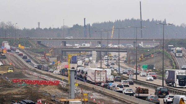 M25 closure: Everything you need to know as works shut motorway between Junction 10 and 11 in Surrey M25 closure: Everything you need to know as works shut motorway between Junction 10 and 11 in Surrey