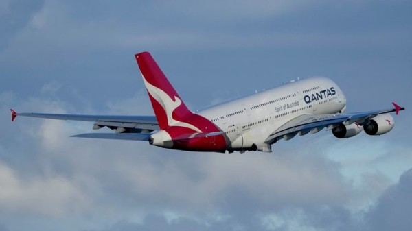Qantas apologises after mature-rated film Daddio played to all passengers Qantas apologises after mature-rated film Daddio played to all passengers