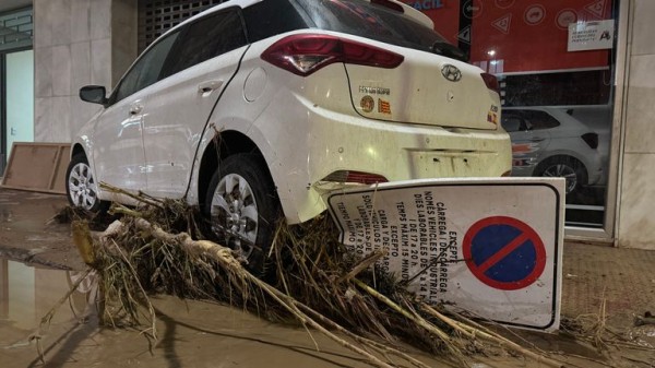 Worst floods in Spain's memory hit 'like a tsunami' Worst floods in Spain's memory hit 'like a tsunami'