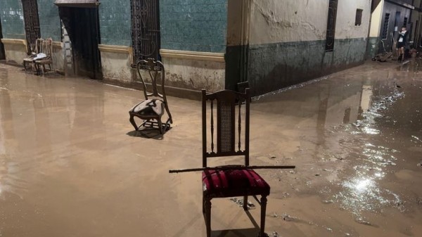 Worst floods in Spain's memory hit 'like a tsunami' Worst floods in Spain's memory hit 'like a tsunami'