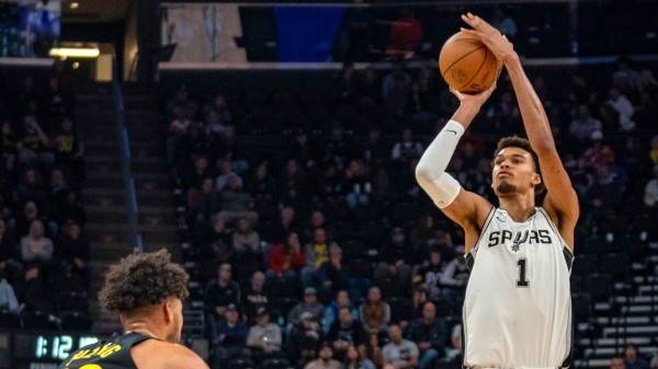 
Victor Wembanyama achieves rare ‘5x5’ line for the second time in his career and more from around the NBA
