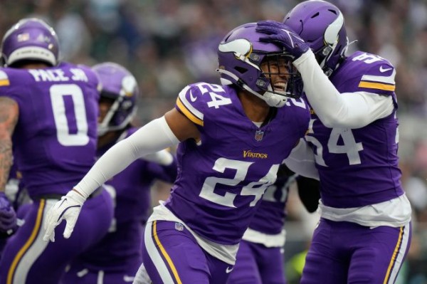 ‘Best in the league’ running back has historic single-game performance, dramatic finish in Washington: NFL Week 12 Sunday review
 
‘Best in the league’ running back has historic single-game performance, dramatic finish in Washington: NFL Week 12 Sunday review