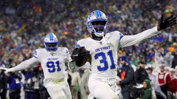 Lions beat Packers, Saquon Barkley leaves teammates ‘speechless’ and historic Ravens performances: NFL Week 9 Sunday review
Lions beat Packers, Saquon Barkley leaves teammates ‘speechless’ and historic Ravens performances: NFL Week 9 Sunday review