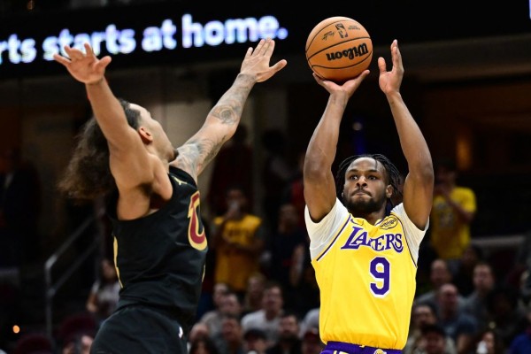 Father-son NBA time put on hold as Lakers assign Bronny James to developmental G League team
 
Father-son NBA time put on hold as Lakers assign Bronny James to developmental G League team