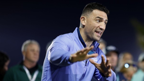 
Former NHL player and now broadcaster Paul Bissonnette ‘victim of assault’ as six men arrested after altercation at restaurant
