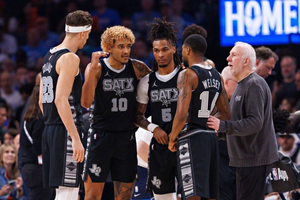 Spurs’ Gregg Popovich expected ‘to make a full recovery’ after suffering mild stroke
 
Spurs’ Gregg Popovich expected ‘to make a full recovery’ after suffering mild stroke