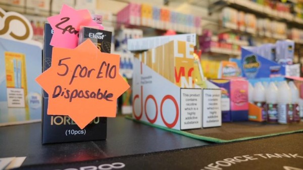 Bill to ban younger generation from smoking and crackdown on vapes clears first hurdle Bill to ban younger generation from smoking and crackdown on vapes clears first hurdle