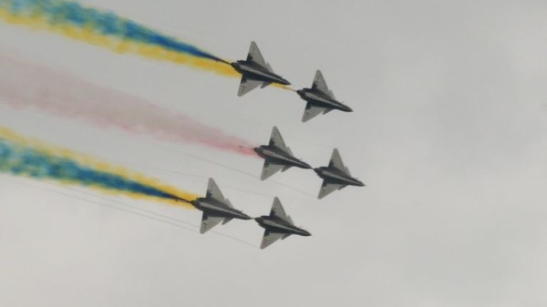 China's premier air show wows spectators - but the West won't have liked seeing Russia's jets China's premier air show wows spectators - but the West won't have liked seeing Russia's jets