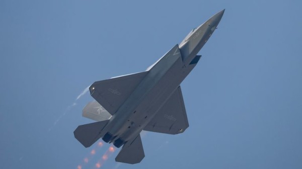 China's premier air show wows spectators - but the West won't have liked seeing Russia's jets China's premier air show wows spectators - but the West won't have liked seeing Russia's jets