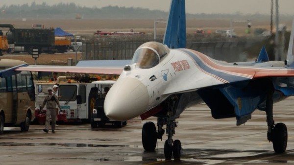 China's premier air show wows spectators - but the West won't have liked seeing Russia's jets China's premier air show wows spectators - but the West won't have liked seeing Russia's jets