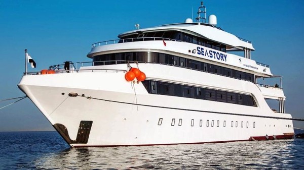 Egypt: Two Britons believed to be among 16 missing as tourist boat sinks after being 'hit by large wave' Egypt: Two Britons believed to be among 16 missing as tourist boat sinks after being 'hit by large wave'