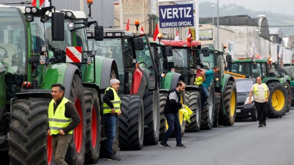 Farmers 'could block ports and disrupt food supply' in protest over budget tax changes Farmers 'could block ports and disrupt food supply' in protest over budget tax changes