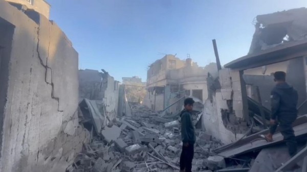 Mass displacement in Gaza with thousands unsure where to go Mass displacement in Gaza with thousands unsure where to go