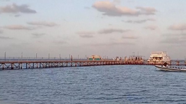 More than a dozen missing after tourist boat sinks off coast of Egypt - 'number of British nationals' being supported