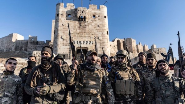 Russian and Syrian jets bomb Aleppo as rebels reportedly capture half of city  Russian and Syrian jets bomb Aleppo as rebels reportedly capture half of city