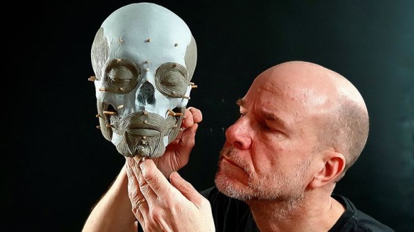 'Vampire' returns from the dead: Scientists in Poland rebuild the face of 400-year-old woman 'Vampire' returns from the dead: Scientists in Poland rebuild the face of 400-year-old woman