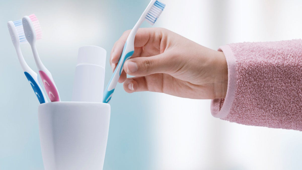 ‘I’m a dentist – here’s why you should never keep your toothbrush near the toilet’ ‘I’m a dentist – here’s why you should never keep your toothbrush near the toilet’