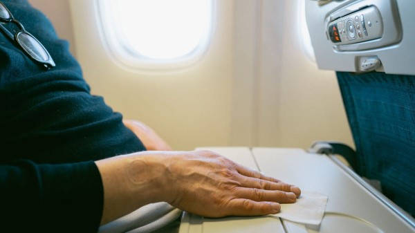 Traveling for Christmas? Stay healthy with these 7 tips Traveling for Christmas? Stay healthy with these 7 tips