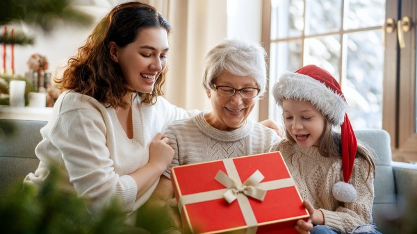 15 holiday gifts for dementia patients and caregivers: 'Cognitively appropriate' 15 holiday gifts for dementia patients and caregivers: 'Cognitively appropriate'