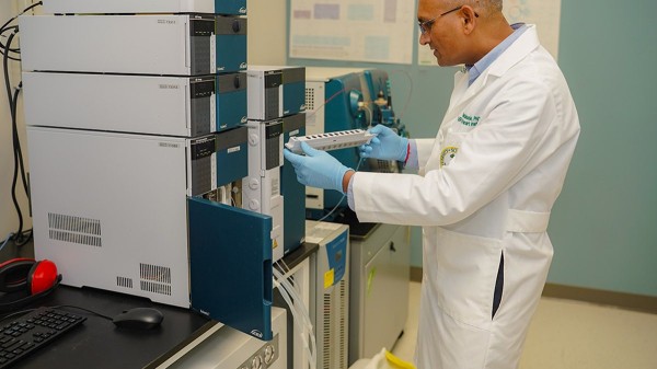 Cooking oil linked to colon cancer in early study, tied to inflammation