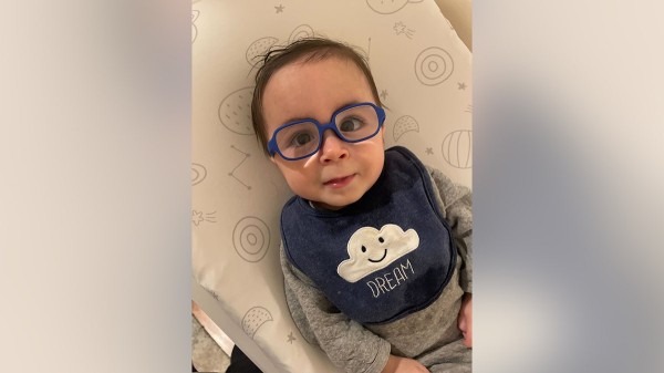 Baby's adorable reaction to his new glasses attracts worldwide attention: 'Melts hearts' Baby's adorable reaction to his new glasses attracts worldwide attention: 'Melts hearts'