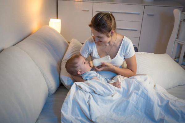 Adding cereal to baby's milk might cause weight gain Adding cereal to baby's milk might cause weight gain