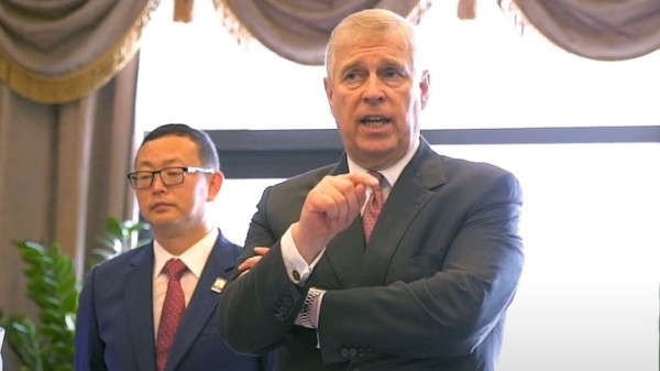 Alleged Chinese spy Yang Tengbo says he 'did nothing wrong' as he issues statement over links to Prince Andrew Alleged Chinese spy Yang Tengbo says he 'did nothing wrong' as he issues statement over links to Prince Andrew